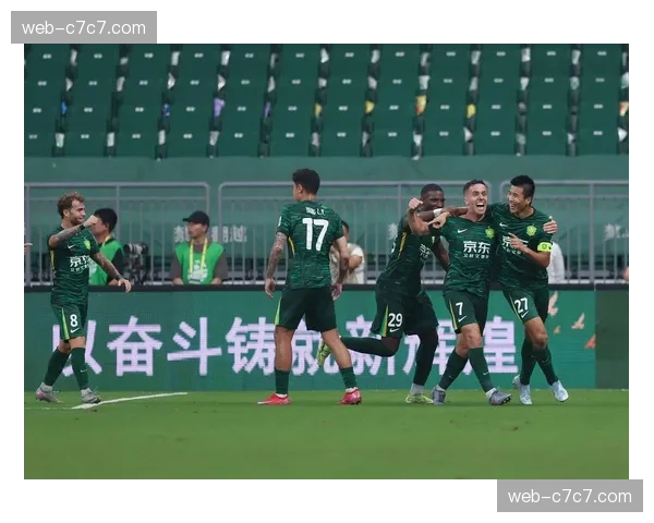 传统豪门困境各异：海港缺乏应变能力，国安战术体系不适应